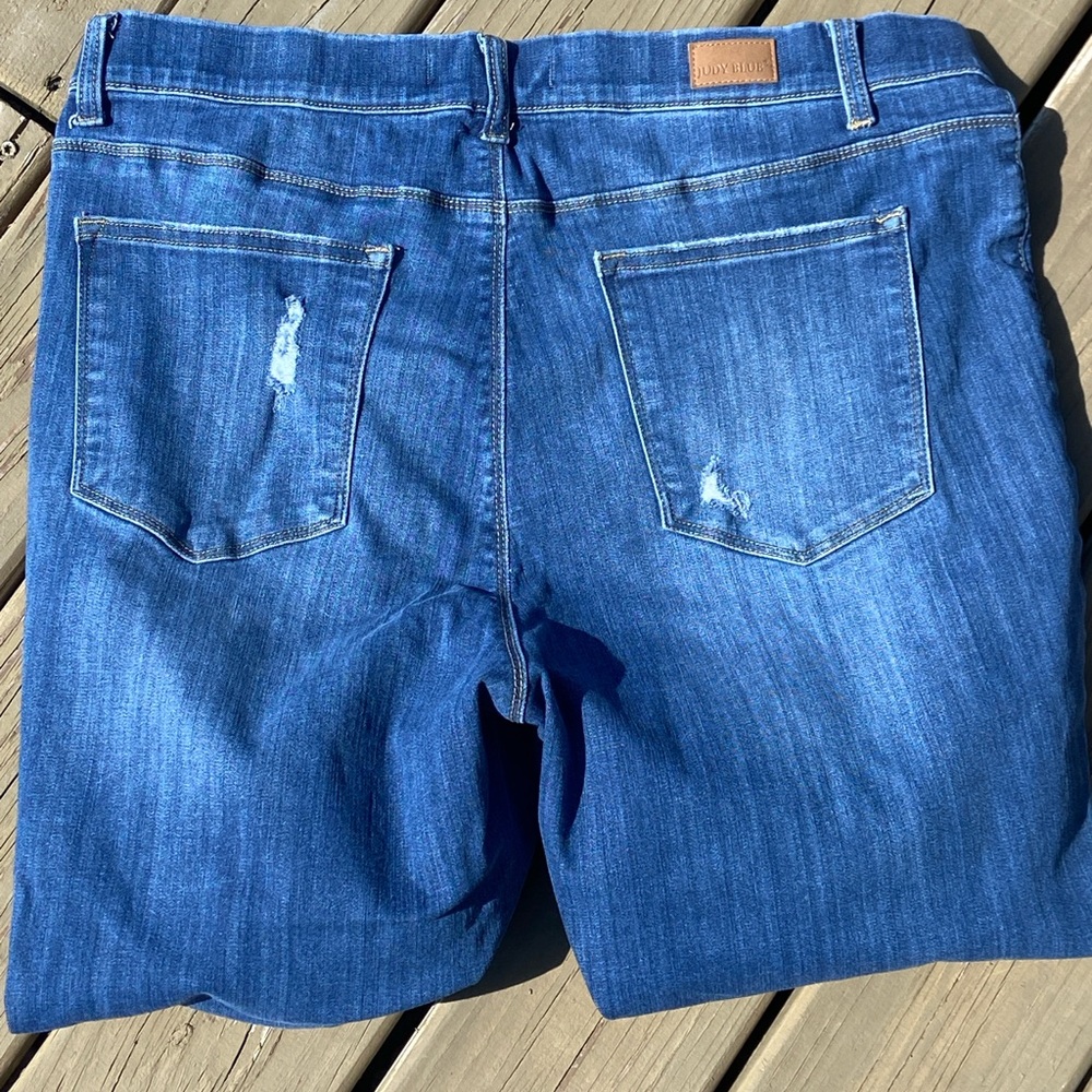 Judy Blue Pull On Medium Dark Blue Distressed Skinny Jegging Jeans 20W Plus - Picture 2 of 10